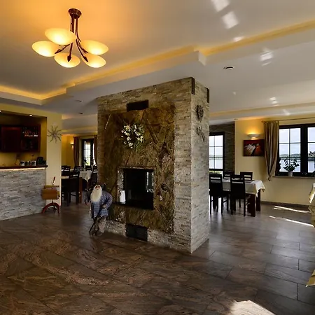 Dąbrowa Pensjonat 3*