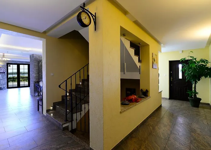 Guest house Dabrowa 3*